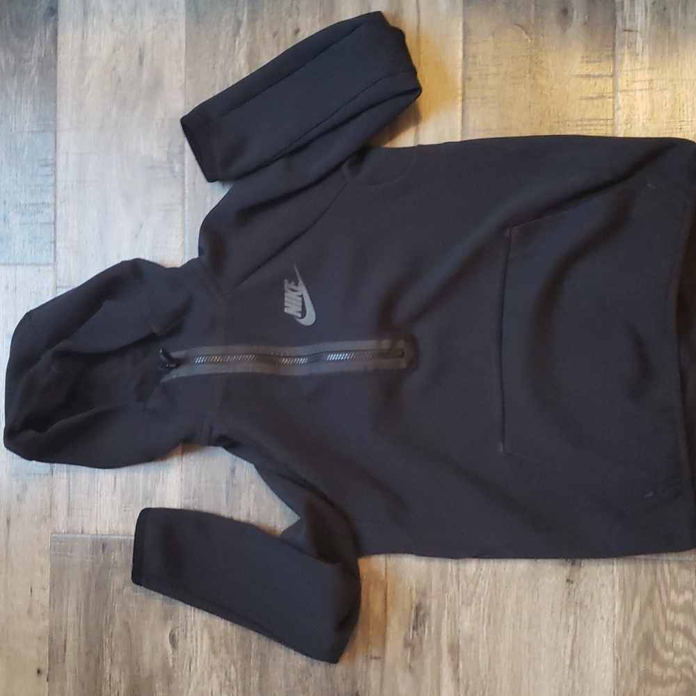 Boy's size Large Nike Half Zip Pullover